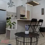 B17 Apartment - Hostaid