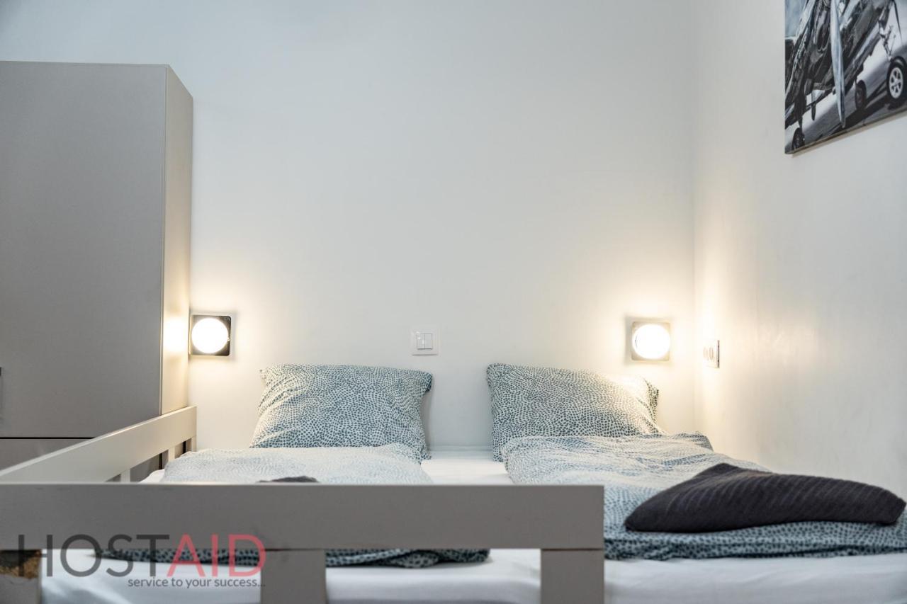 B17 - Hostaid Apartment *